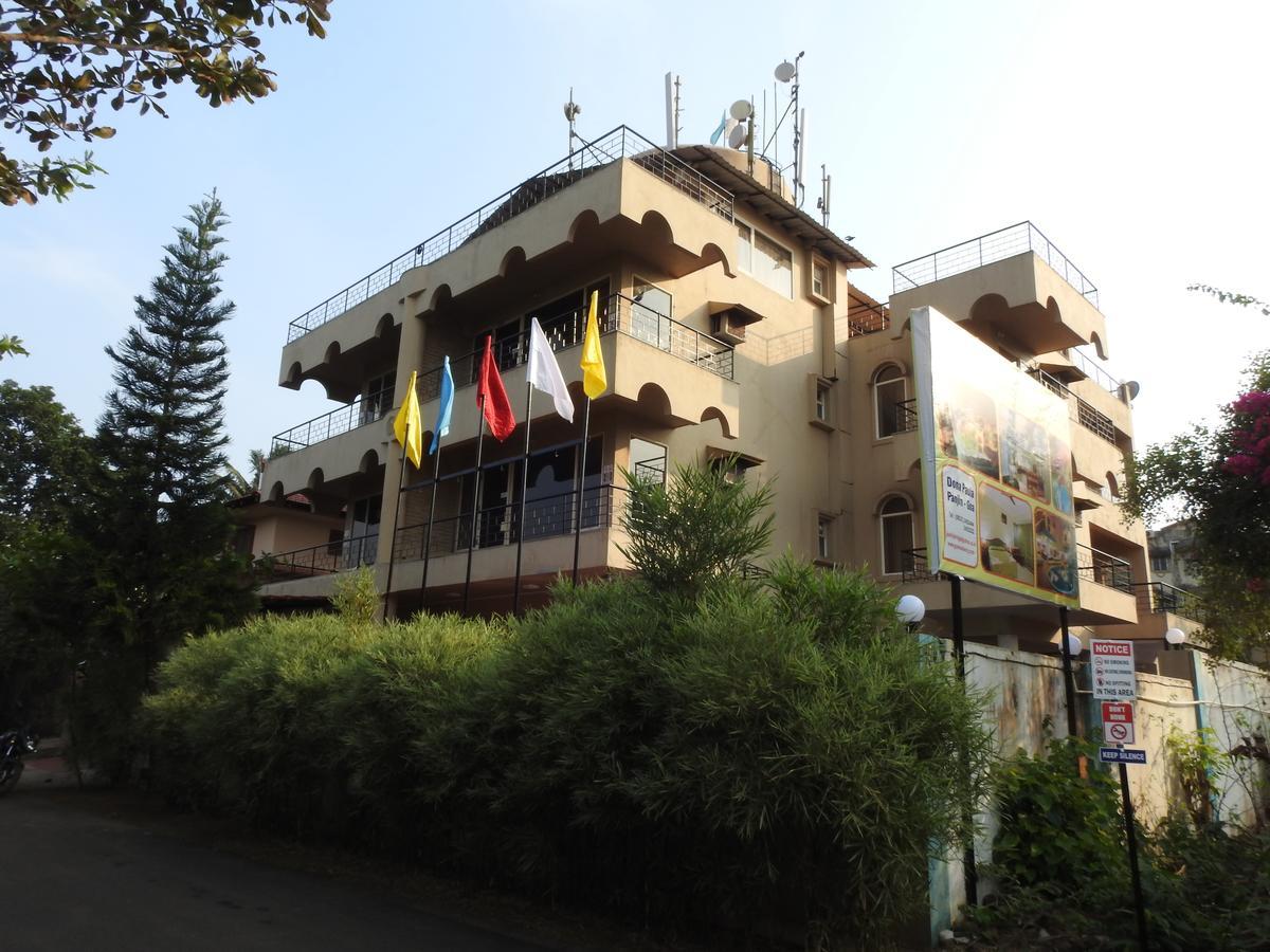 Goa Highridge Residency Hotel ปณชี ภายนอก รูปภาพ